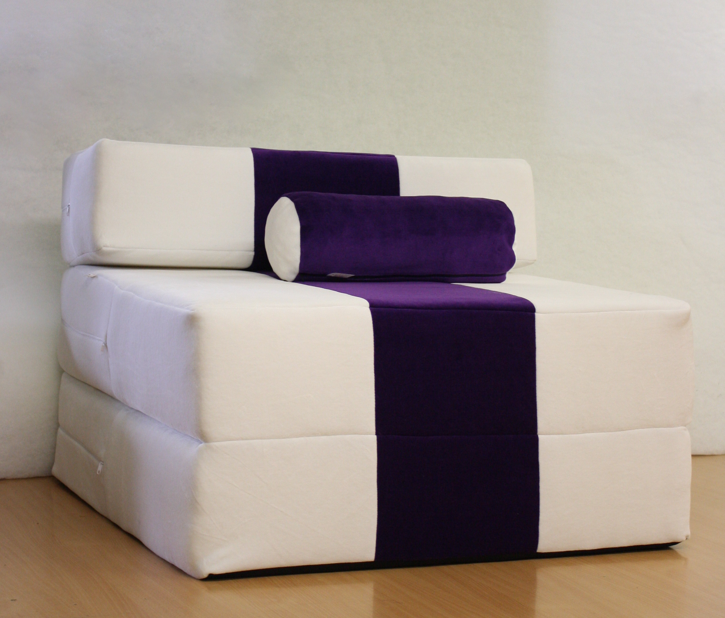 fotelágy fehér lila