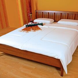Montana ágy -  tömörfa ágykeret, ágyneműtartó, éjjeliszekrény, szekrény