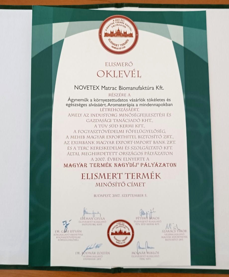 Magyar Termék Nagydíj® Pályázaton Elismert Termék – 2007 NOVETEX gyógynövényes párnák Magyar Termék Nagydíj Pályázaton Elismert Termék oklevele 2007